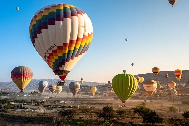 Les meilleures techniques pour réussir un vol en montgolfière