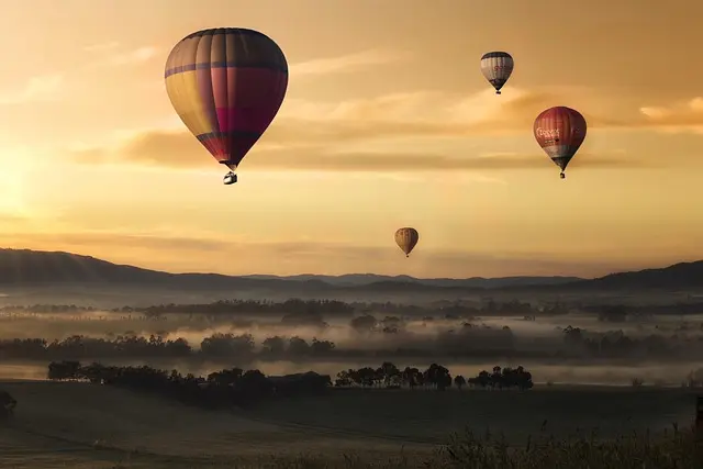 Les avantages du vol en montgolfière : une expérience inoubliable