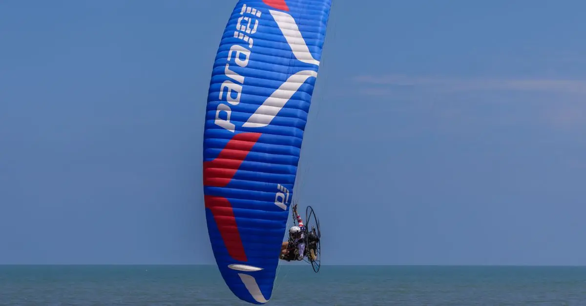 Les meilleures techniques pour réussir un vol en paramoteur