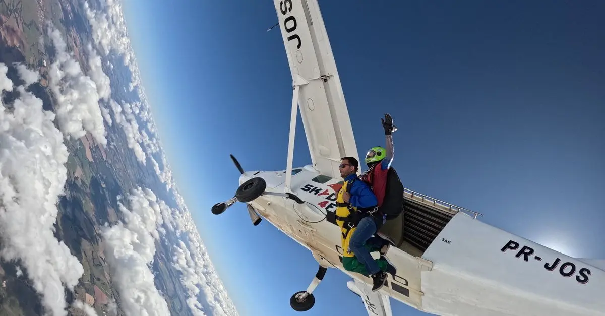Les meilleures astuces pour réussir votre premier saut en parachute