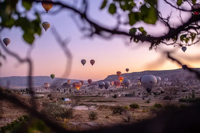 Les étapes clés pour planifier une aventure aérienne réussie