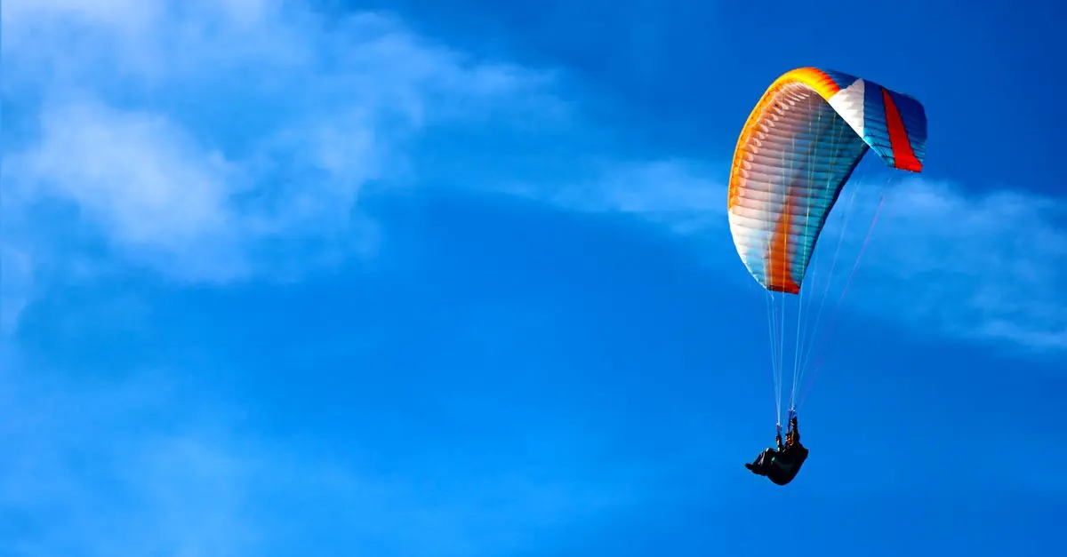 Les meilleures astuces pour réussir votre premier saut en parachute