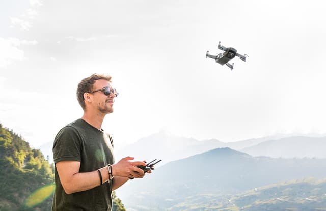Les meilleures astuces pour réussir un vol en drone